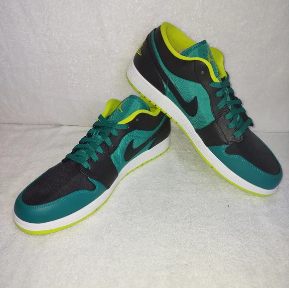 Air Jordan 1 Low size 15 Athletic Shoes